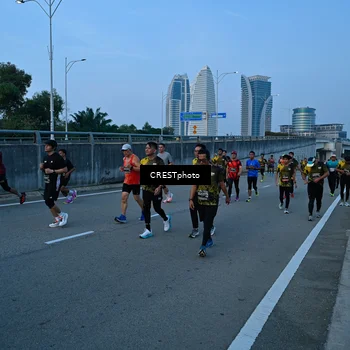 Runner Photo 6259008
