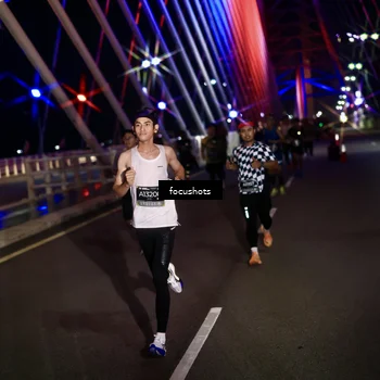 Runner Photo 6259015