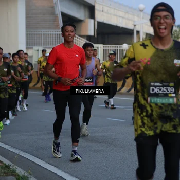 Runner Photo 6259022