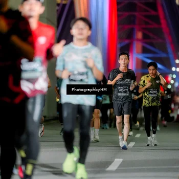 Runner Photo 6259026