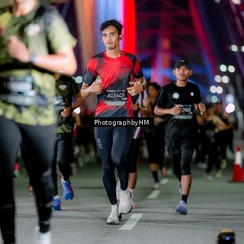 Runner Photo 6259029