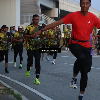 Runner Photo 6259058