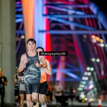 Runner Photo 6259061