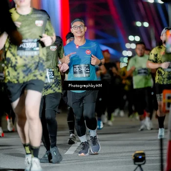 Runner Photo 6259066
