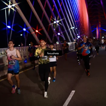 Runner Photo 6259077