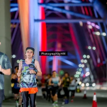 Runner Photo 6259109