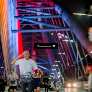Runner Photo 6259118