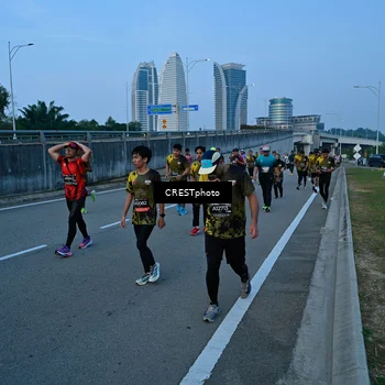 Runner Photo 6259132