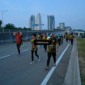 Runner Photo 6259137