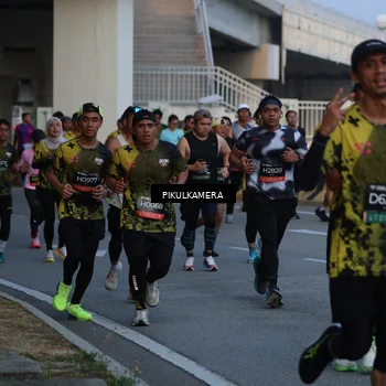 Runner Photo 6259169