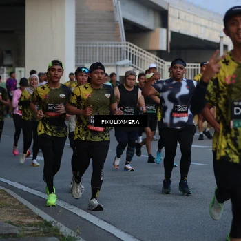 Runner Photo 6259173