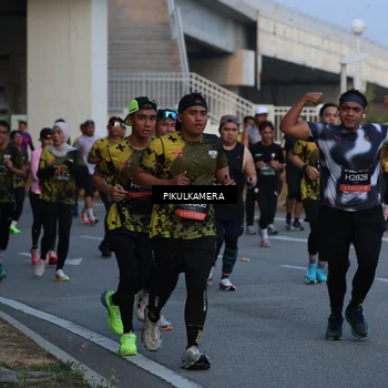 Runner Photo 6259209
