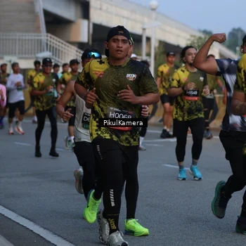 Runner Photo 6259222