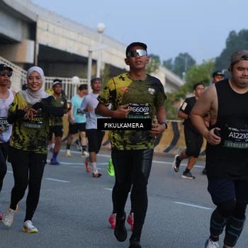 Runner Photo 6259276