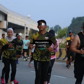 Runner Photo 6259294
