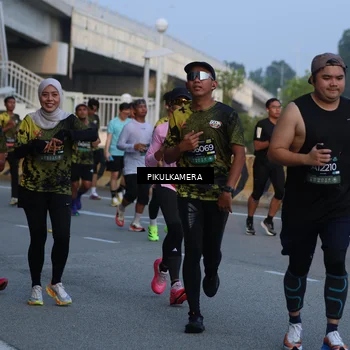 Runner Photo 6259303