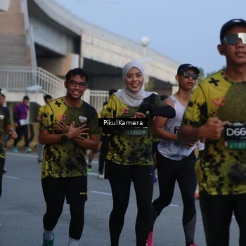 Runner Photo 6259312