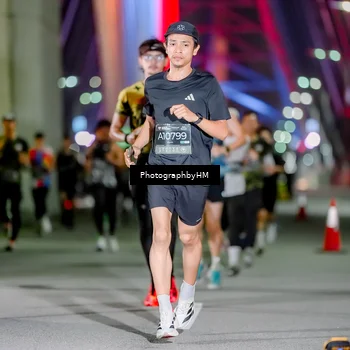 Runner Photo 6259325