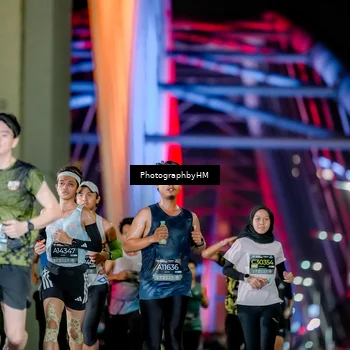 Runner Photo 6259330