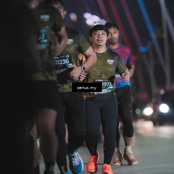 Runner Photo 6259343