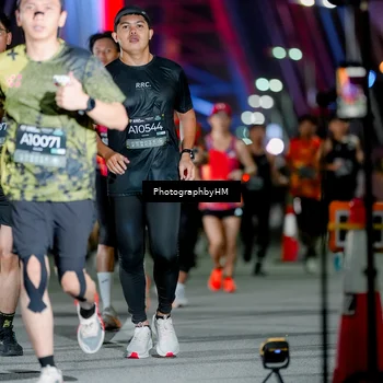 Runner Photo 6259352