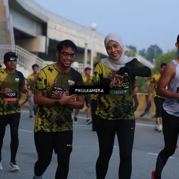 Runner Photo 6259355