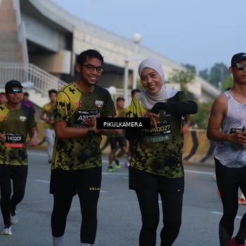 Runner Photo 6259358