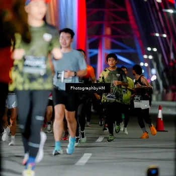 Runner Photo 6259390