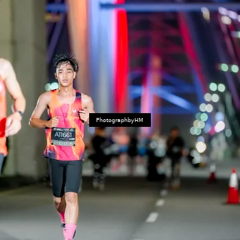 Runner Photo 6259430