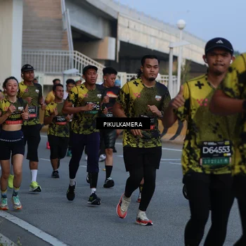 Runner Photo 6259434