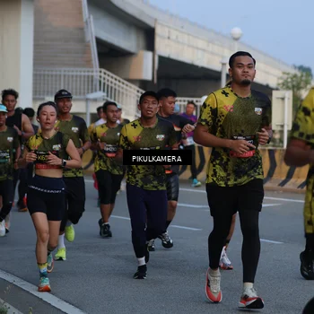 Runner Photo 6259488