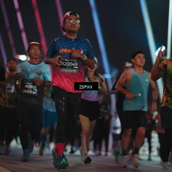 Runner Photo 6259490