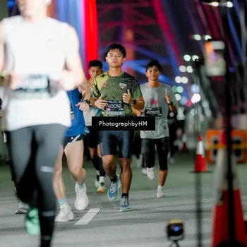 Runner Photo 6259494