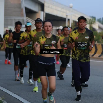 Runner Photo 6259495