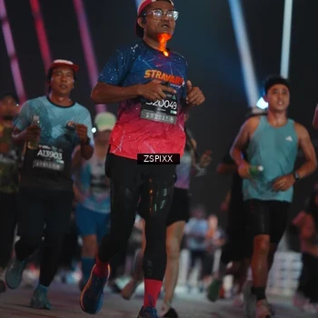 Runner Photo 6259541