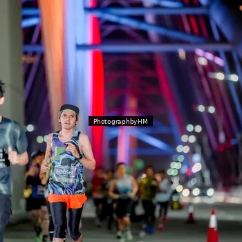 Runner Photo 6259549