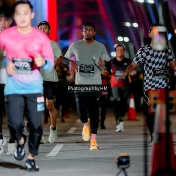 Runner Photo 6259553