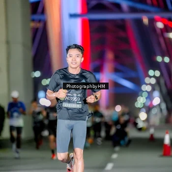 Runner Photo 6259554