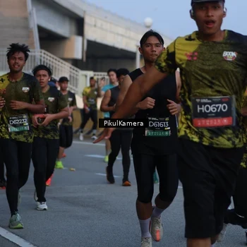 Runner Photo 6259582