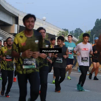 Runner Photo 6259630