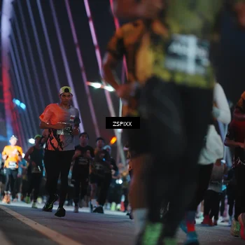 Runner Photo 6259657
