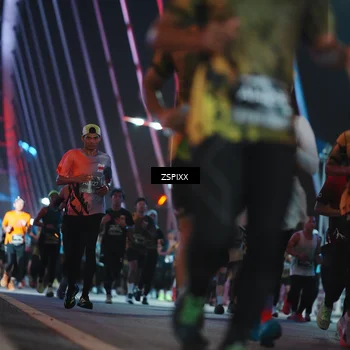Runner Photo 6259665