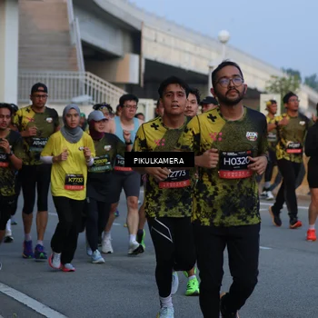 Runner Photo 6259676