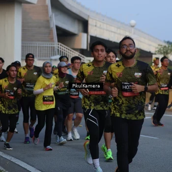 Runner Photo 6259687