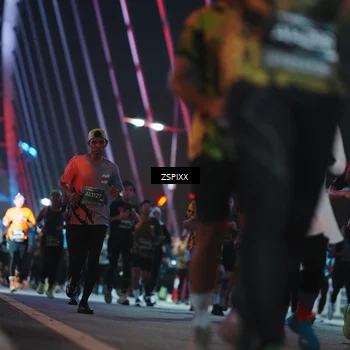 Runner Photo 6259691
