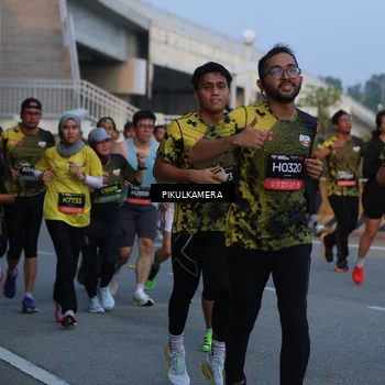 Runner Photo 6259713