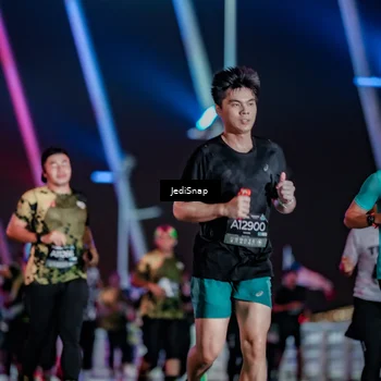Runner Photo 6259731
