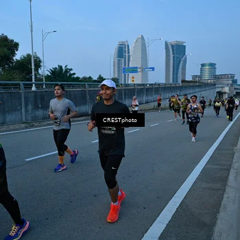 Runner Photo 6259741