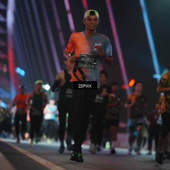 Runner Photo 6259744