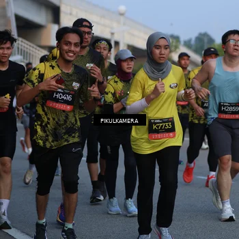 Runner Photo 6259795